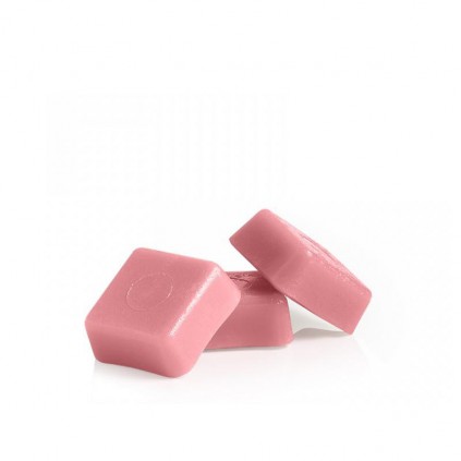 Cire traditionnelle Rose en cubes 1Kg